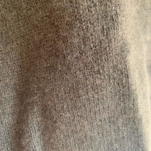 Size Small Green Ann Taylor Sweater - Picture 4 of 5